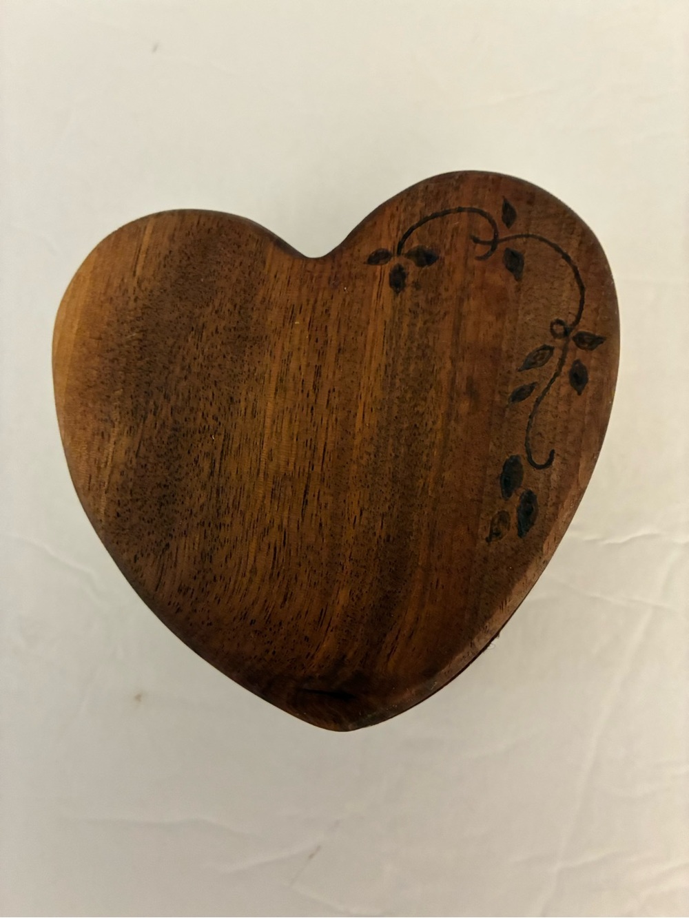 Vintage Wooden Heart Shaped Trinket Box Hinged Felt Lined Romantic Nostalgic